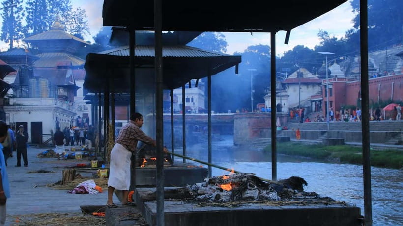 Katmandu: Pashupatinath Open Cremation & Evening Aarati - Where It Can Go Wrong: Pickup Comfort and Expectations