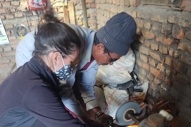 Knife (Khukuri) Making Workshop- Forge of the Gurkhas - Following the forge day: how the 4 hours typically feel