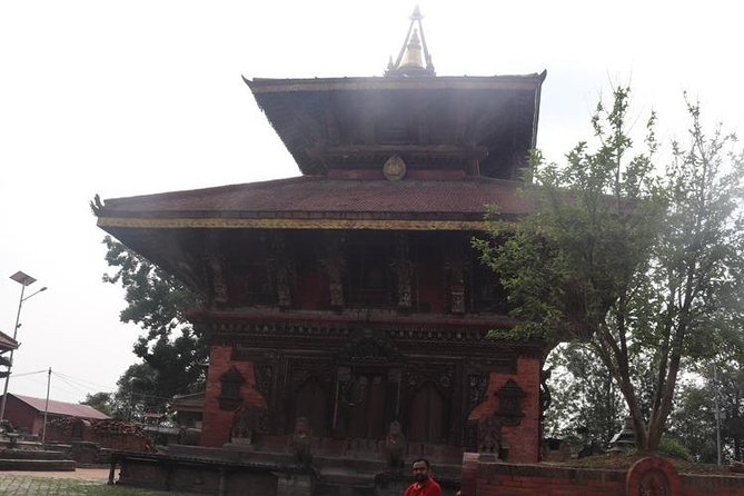 Nagarkot Sunrise and Hike - The downhill hike to Chagunarayan: a temple day with a steady pace