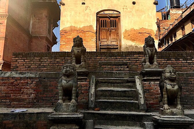 Nagarkot Sunrise & Bhaktapur Heritage Tour -Private Full Day Trip - 55 Window Palace and Dattatreya Temple: the details that make it worth it