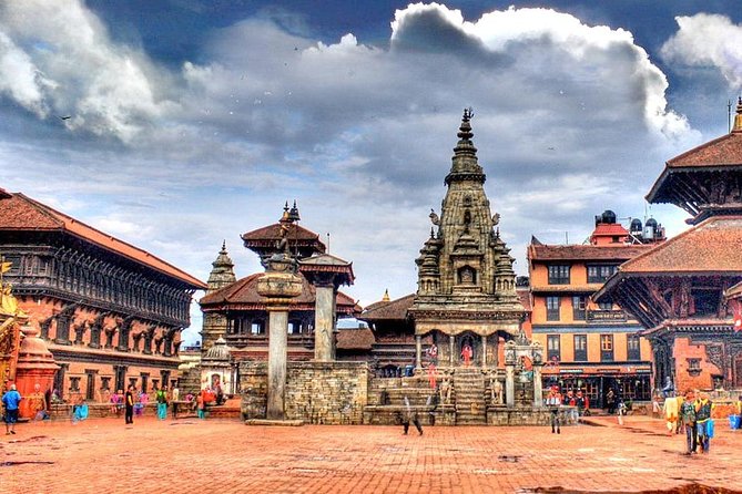 Nagarkot sunrise with trip to Changu Narayan Temple and Bhaktapur Durbar Square - Bhaktapur Durbar Square: pagoda temples, potters’ crafts, and royal courtyards