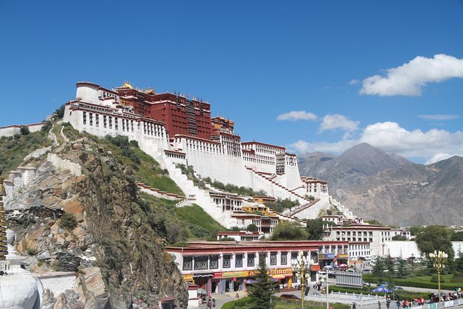 Nepal, Tibet & Bhutan tour start & end in Kathmandu, visit Lhasa, Paro & Thimpu - Key things to know before you go