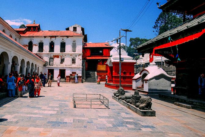 Pashupatinath Temple, Hindu Crematorium and Aarati in-depth Tour - Why Pashupatinath feels different from a typical temple visit