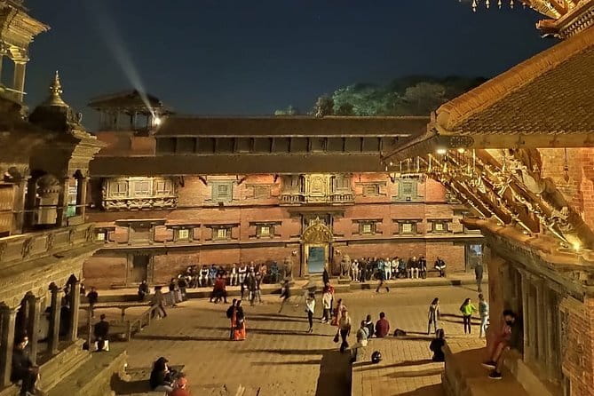 Patan and Bhaktapur Boutique Tour - Crossing into Bhaktapur: Durbar Square and the feeling of old-city continuity