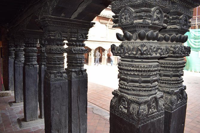 Patan Tour - Half Day Sightseeing in Kathmandu - Golden Temple (Hiranya Varna Mahavihar): a quick visit that still lands