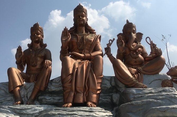 Private Day Tour in Kathmandu Valley Rim with Bhaktapur Sightseeing - Stop 1: Changu Narayan Temple on a hilltop start