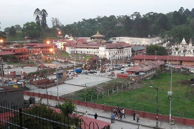 Private Half-Day Tour of Boudhanath and Pashupatinath Temples in Kathmandu - Boudhanath Stupa: Massive Mandala, Calm Focus, and Buddhist Details