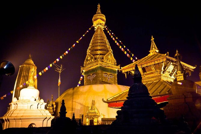 Private Half-Day Tour of Kathmandu Durbar Square and Swayambhunath Temple - Kathmandu Durbar Square: old kings, living crafts, and the Hanuman Dhoka entrance