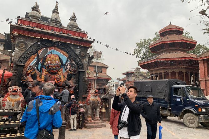 Private tour of Major highlights of Kathmandu top rated places - Which guides you might meet, and why that matters on this route