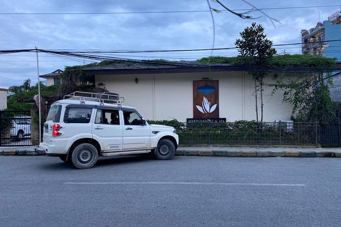 Private Vehicle Intercity Drive in Nepal (Kathmandu - Pokhara - Chitwan) - What the Day Feels Like Between Cities