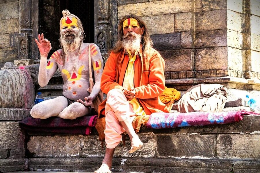 Sacred Pashupatinath: Aarati,Cremation Rites & Boudha Stupa - Around the Stupa: Photo Stops, Monastery Courtyards, and Where to Spend Time