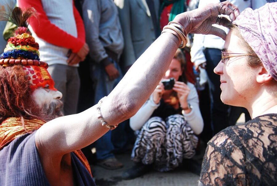 Spiritual Nepal: Expert insight into Multifaith Journey - Pashupatinath Temple: sadhus, cremations, and Arati on the Bagmati
